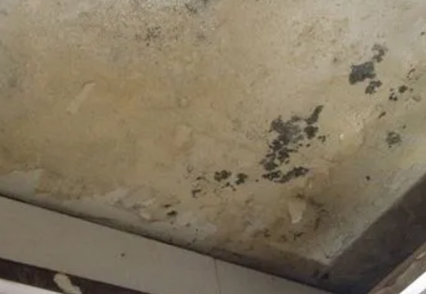 丰镇阳台漏水维修公司分享下丰镇卫生间渗水维修需要注意哪些问题。